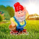 Садовая фигура "Гном с монетами"