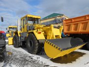 Универсальный трактор КИРОВЕЦ К-703М-12-03.2