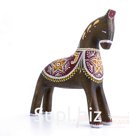 A bay horse with a yellow-burgundy pattern