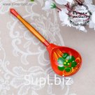 Ложка деревянная "Краснушка", полубасок, красный фон