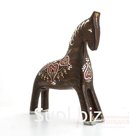 Лошадка гнедая с точечным орнаментом на спинке