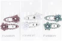 2 hair clips